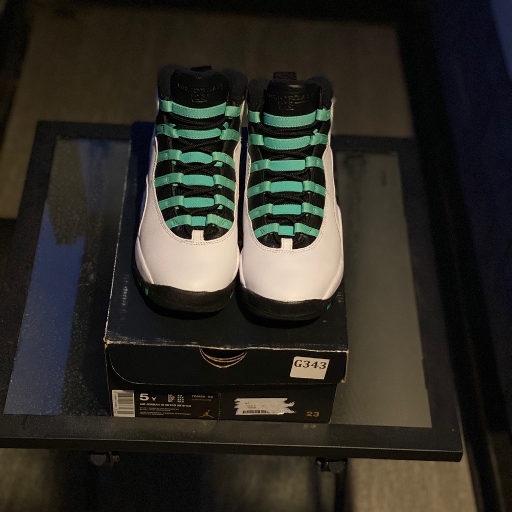 Jordan 10 Retro Seattle